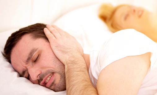 关于打呼的那些谣言 建议抛弃的习惯预防打鼾有奇效
